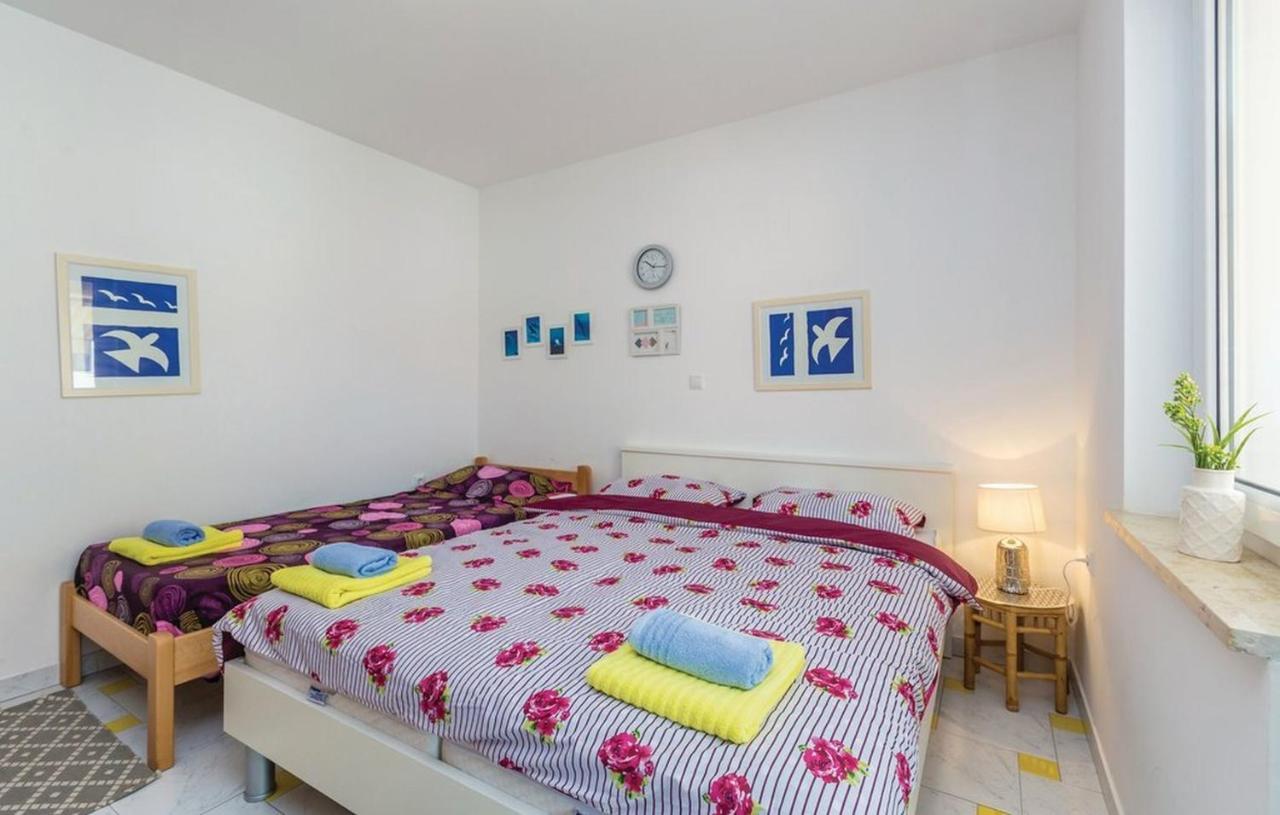 Apartment Sole Malinska Exteriér fotografie