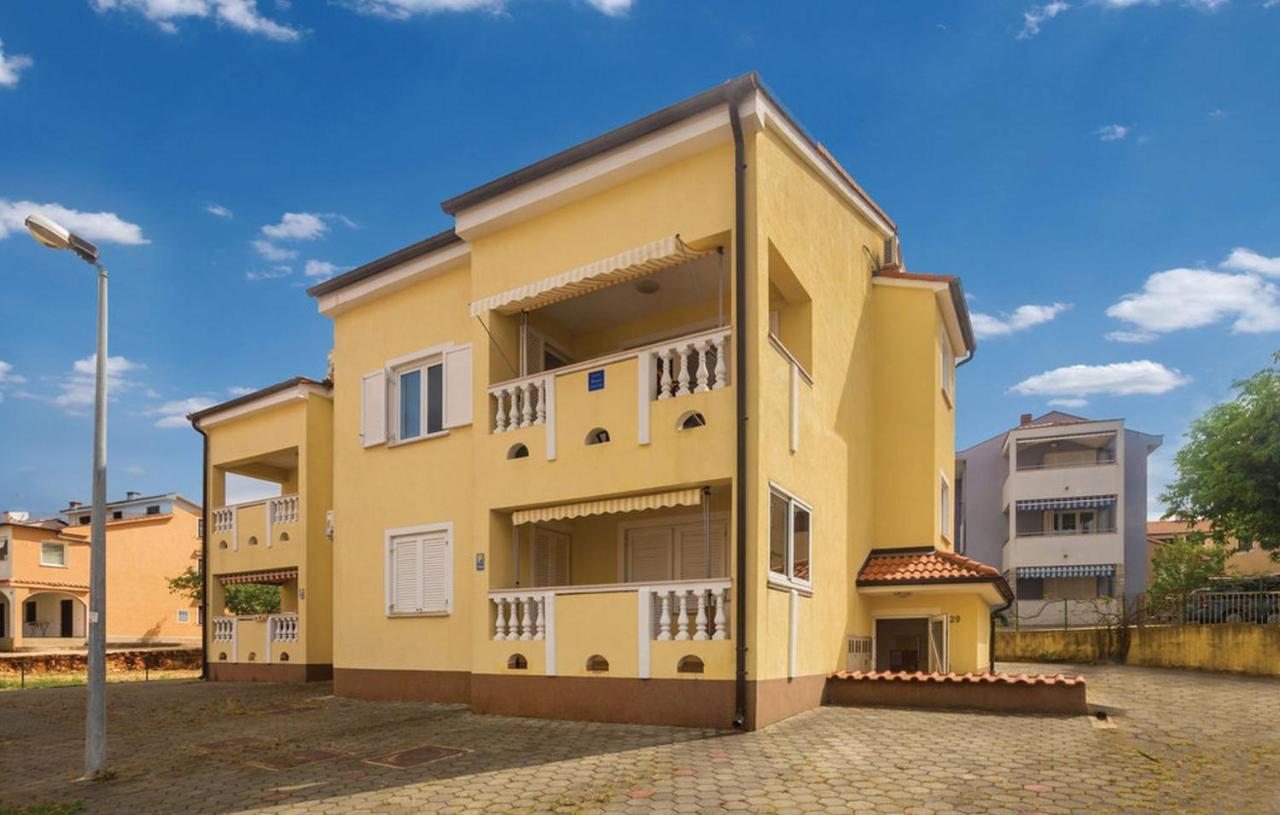 Apartment Sole Malinska Exteriér fotografie